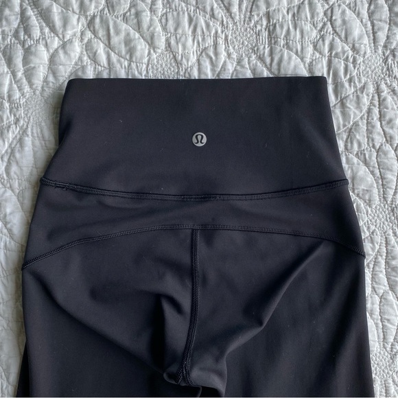 Lululemon In Movement Tight 25" Everlux - Picture 3 of 5